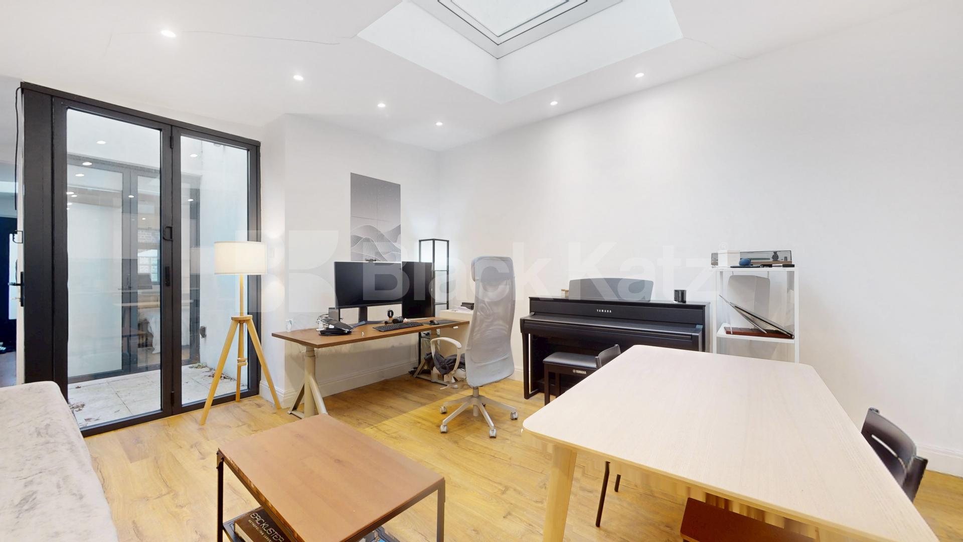 			1 Bedroom, 1 bath, 1 reception Flat			 Parkway, Regents Park / Camden